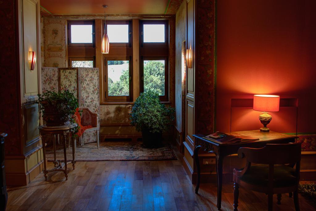 Chateau Du Besset Saint-Romain-de-Lerps Bilik gambar