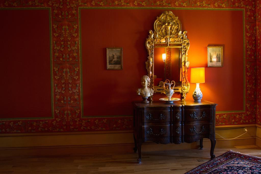 Chateau Du Besset Saint-Romain-de-Lerps Bilik gambar